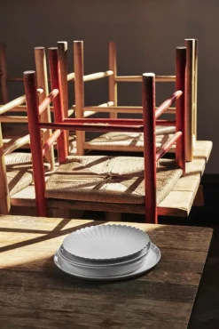 1616 / arita japan TY Palace 220 plate, unglazed grey