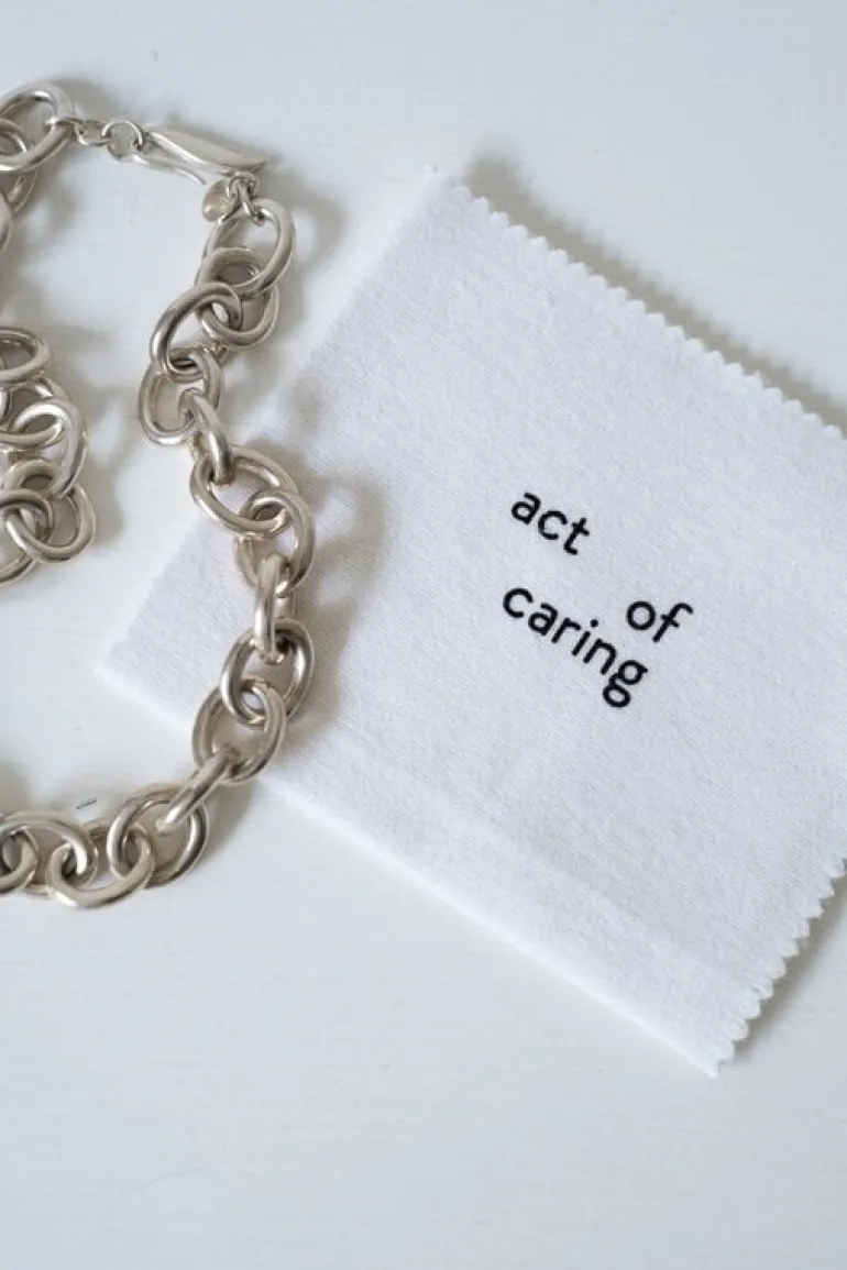 Act of Caring Reviving Silver-Metal polish cloth