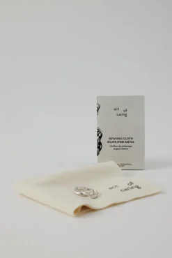 Act of Caring Reviving Silver-Metal polish cloth