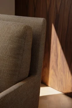 Adea Mr. Jones armchair, Aurora