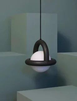 AGO Balloon pendant, dimmable, egg white