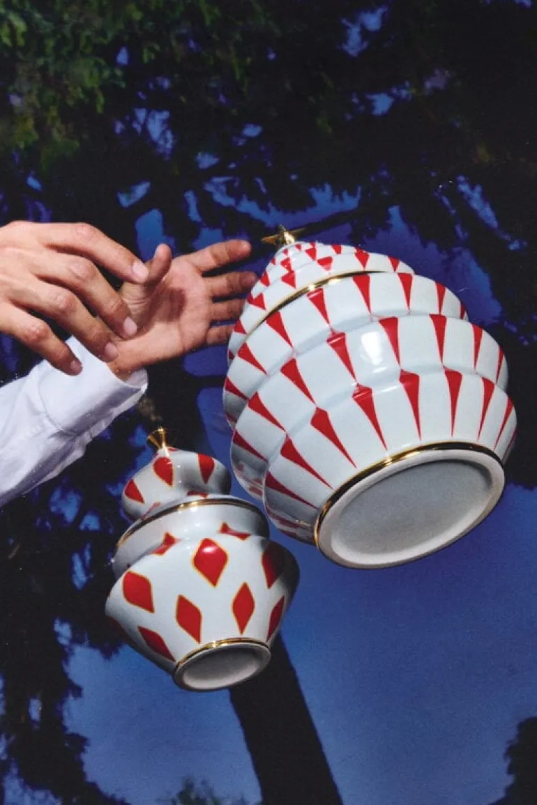 Alessi Sweet jar, 15,5 x 22 cm, white - red - gold