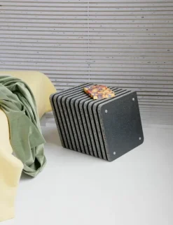 &New Jää side table, black