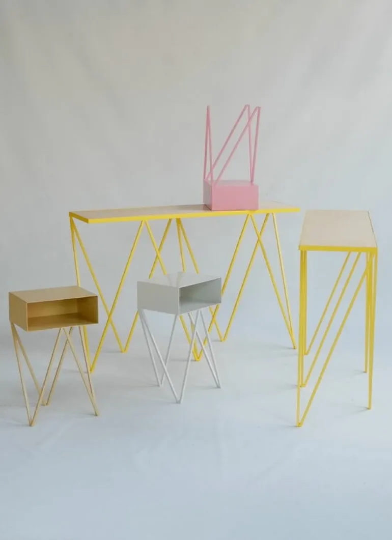 &New Robot Mini side table, pink