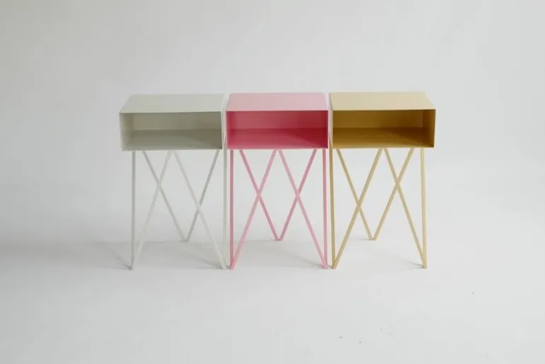 &New Robot Mini side table, pink