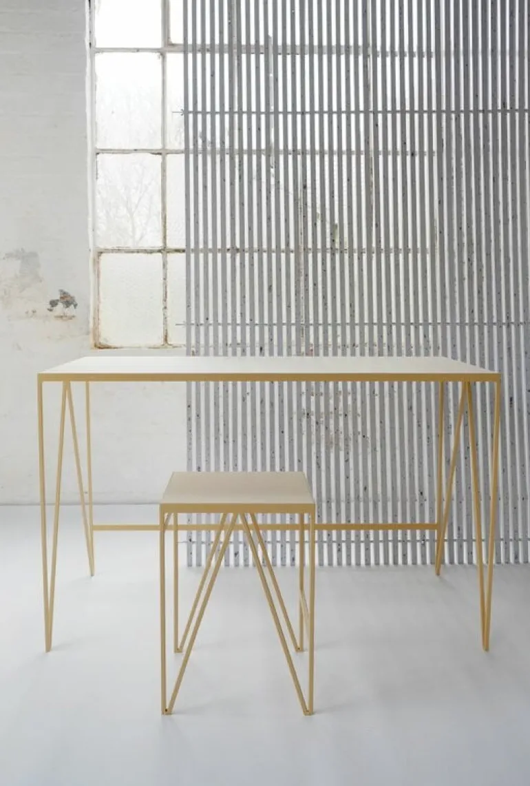 &New Study desk, linoleum, butternut