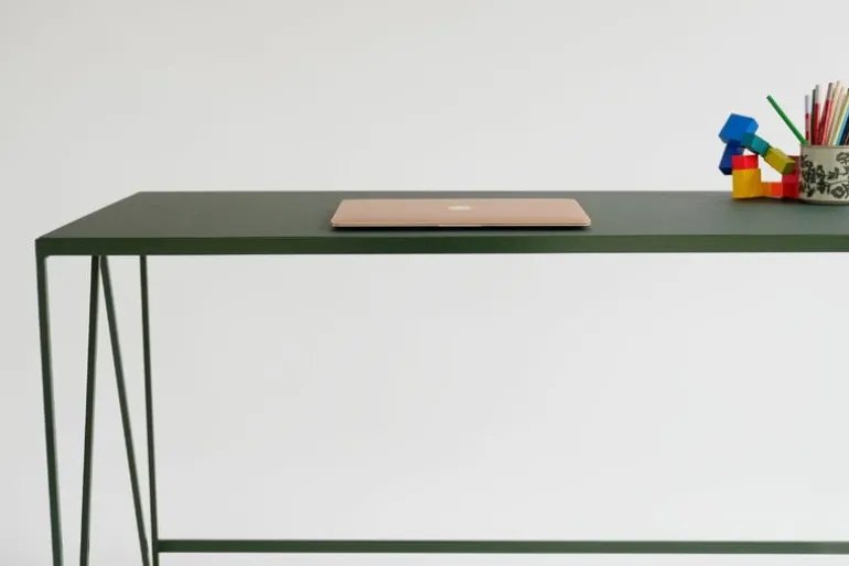 &New Study desk, linoleum, deep green