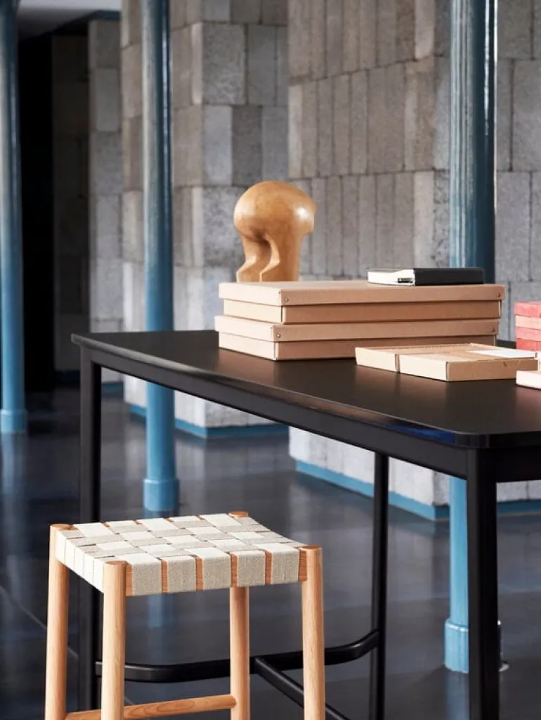 &Tradition Betty TK7 counter stool 66 cm, oak - natural webbing