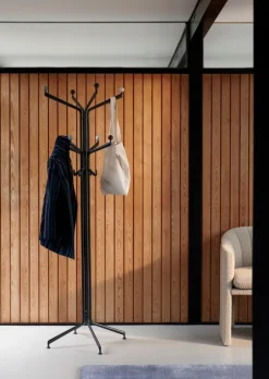 &Tradition Capture SC77 coat stand, graphite - multicolour