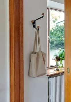 &Tradition Capture SC74 wall hook, small, graphite - oak