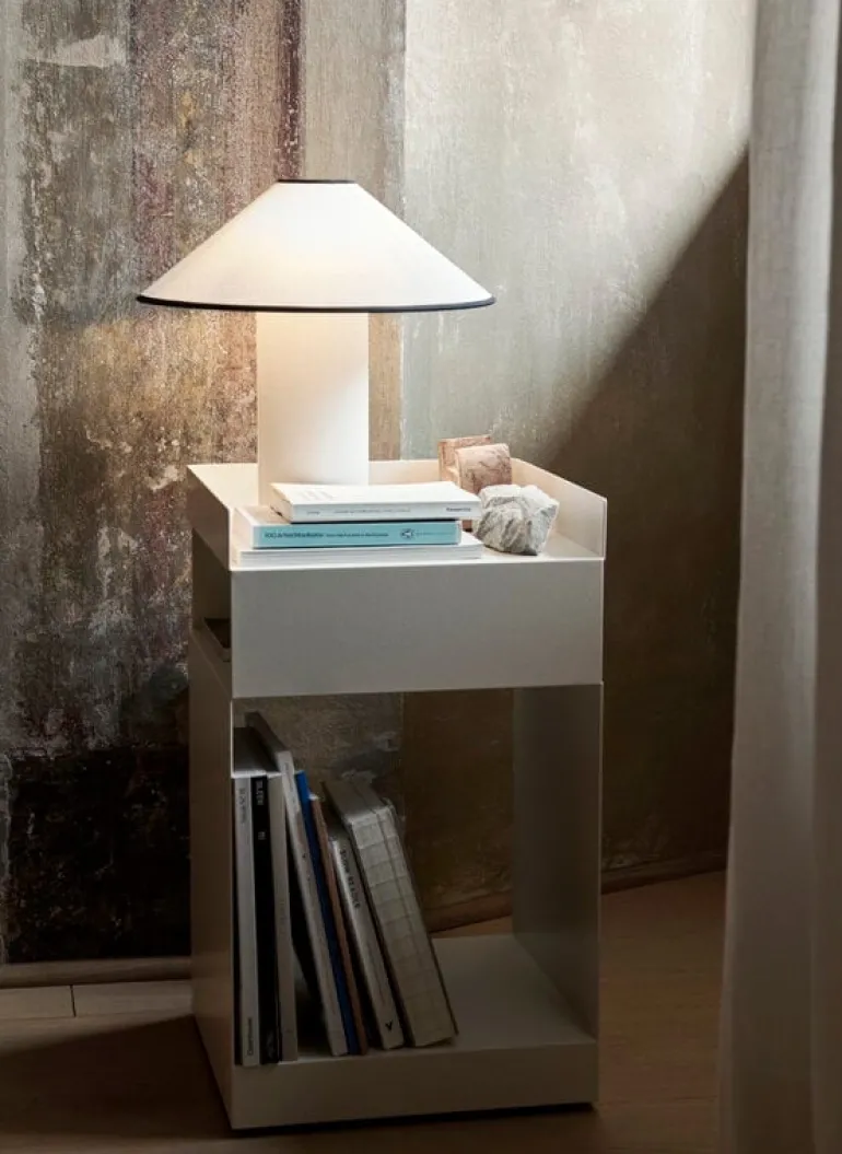 &Tradition Colette ATD6 table lamp, white - black