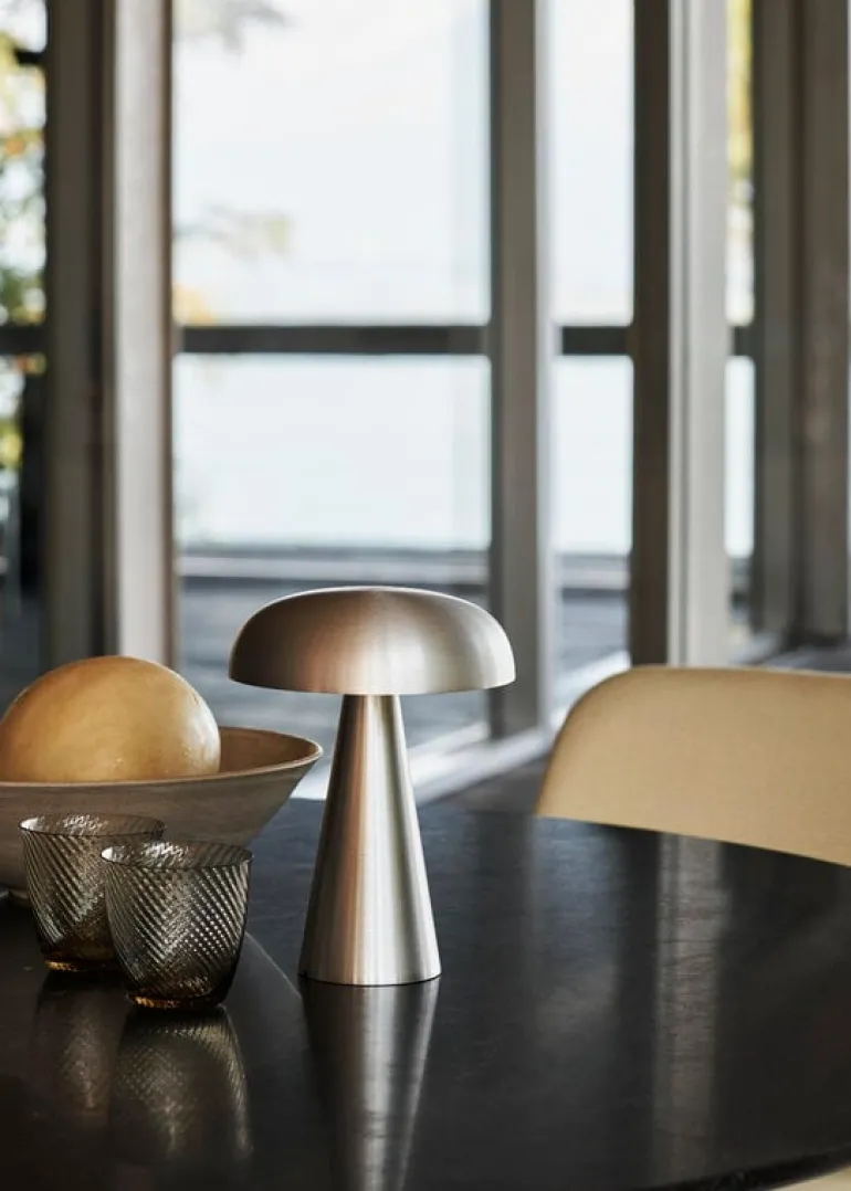 &Tradition Como SC53 portable table lamp, aluminium