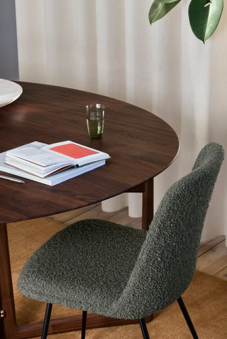 &Tradition Drop Leaf HM6 dining table, oiled walnut