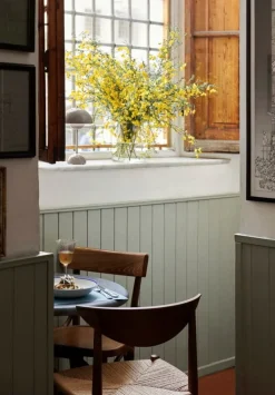 &Tradition Flowerpot VP9 portable table lamp, grey beige