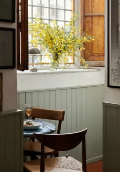 &Tradition Flowerpot VP9 portable table lamp, grey beige