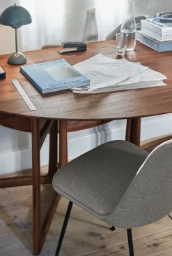 &Tradition Flowerpot VP9 portable table lamp, stone blue