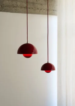 &Tradition Flowerpot VP1 pendant, dark plum