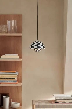 &Tradition Flowerpot VP1 pendant, black - white