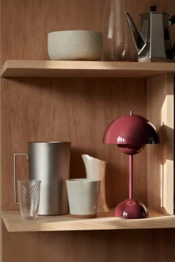 &Tradition Flowerpot VP9 portable table lamp, dark plum