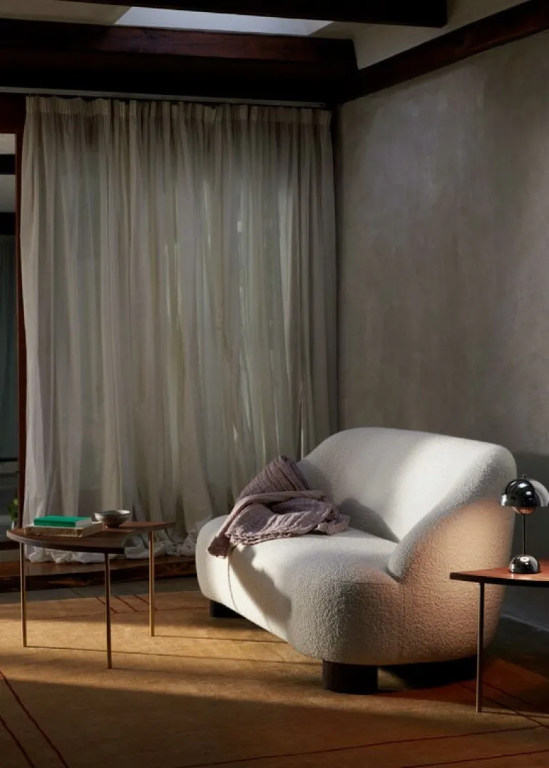 &Tradition Flowerpot VP9 portable table lamp, chrome plated