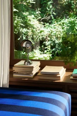 &Tradition Flowerpot VP9 portable table lamp, chrome plated