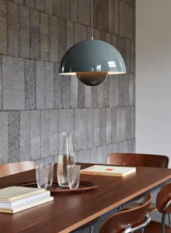 &Tradition Flowerpot VP7 pendant, stone blue