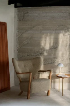 &Tradition Flowerpot VP9 portable table lamp, matt white