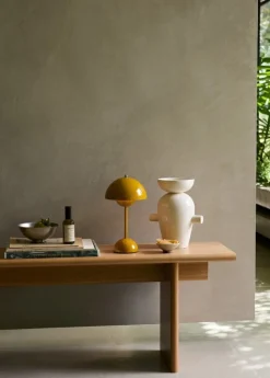 &Tradition Flowerpot VP9 portable table lamp, mustard