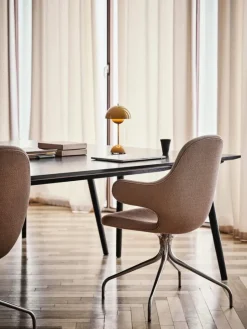 &Tradition Flowerpot VP9 portable table lamp, mustard