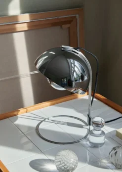 &Tradition Flowerpot VP4 table lamp, chrome plated