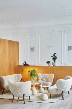 &Tradition Flowerpot VP9 portable table lamp, brass plated