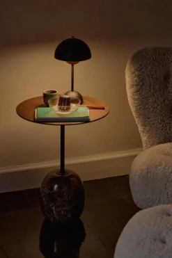 &Tradition Flowerpot VP9 portable table lamp, matt black