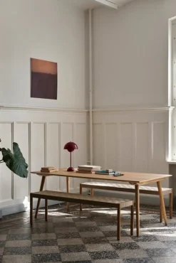 &Tradition Flowerpot VP3 table lamp, dark plum