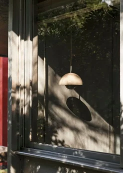 &Tradition Flowerpot VP10 pendant, grey beige