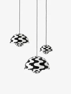 &Tradition Flowerpot VP2 pendant, black - white