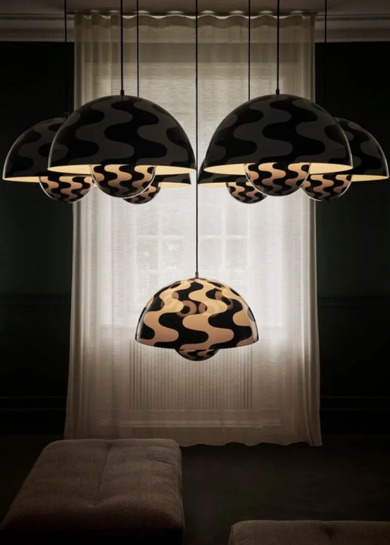 &Tradition Flowerpot VP2 pendant, black - white