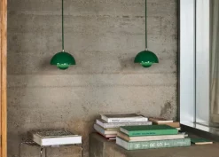 &Tradition Flowerpot VP10 pendant, signal green