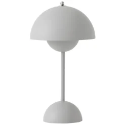 &Tradition Flowerpot VP9 portable table lamp, matt light grey