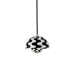 &Tradition Flowerpot VP10 pendant, black - white