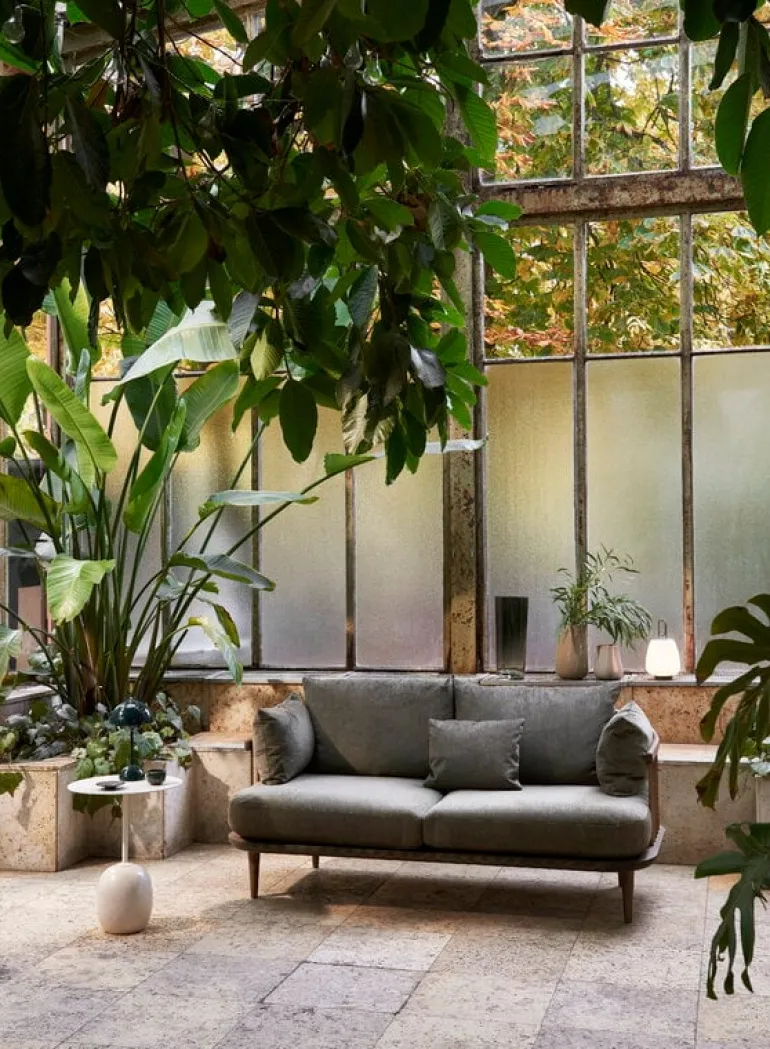 &Tradition Fly SC2 sofa, smoked oak - Hot Madison 093