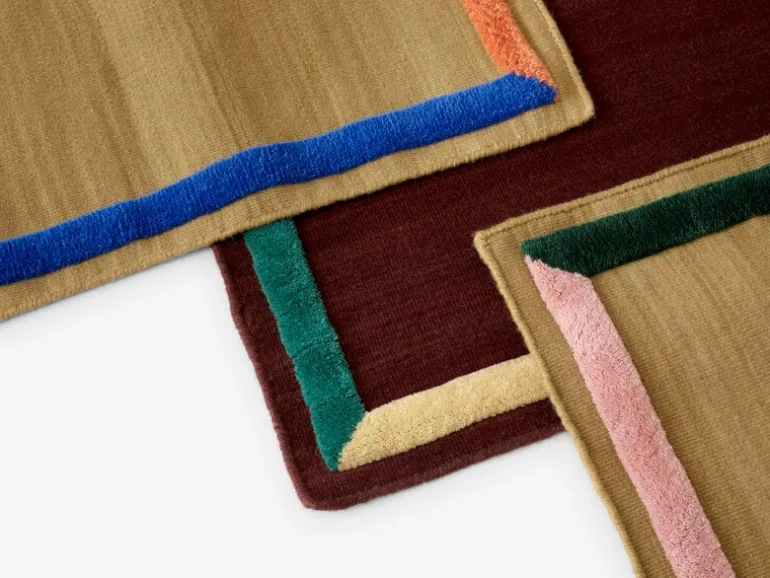 &Tradition Framed AP14 wool rug, 90 x 240 cm, plum