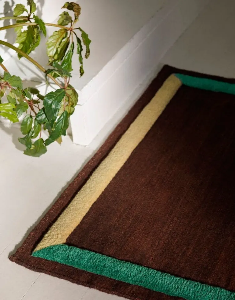 &Tradition Framed AP14 wool rug, 90 x 240 cm, plum