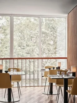 &Tradition In Between SK16 table, black - white marble