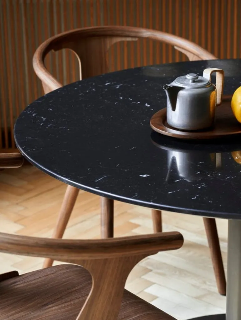 &Tradition In Between SK19 table, black - black marble