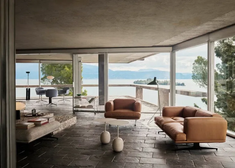 &Tradition Inland AV21 lounge chair, black - cognac Noble leather