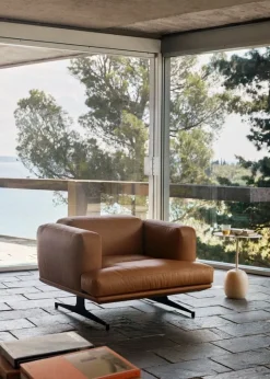 &Tradition Inland AV21 lounge chair, black - cognac Noble leather