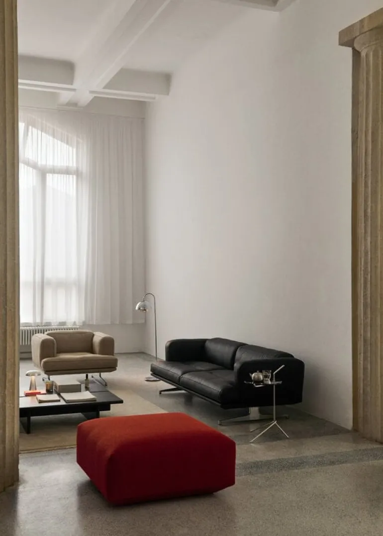 &Tradition Ita OS4 coffee table, 110 x 110 cm, dark stained oak