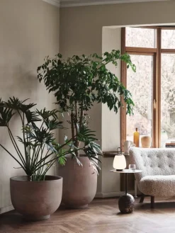 &Tradition Lato LN8 coffee table, black - Emperador marble