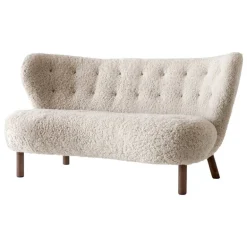 &Tradition Little Petra VB2 sofa, Moonlight sheepskin - oiled walnut