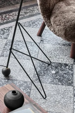 &Tradition Little Petra VB2 sofa, Sahara Curly sheepskin - white oiled oak